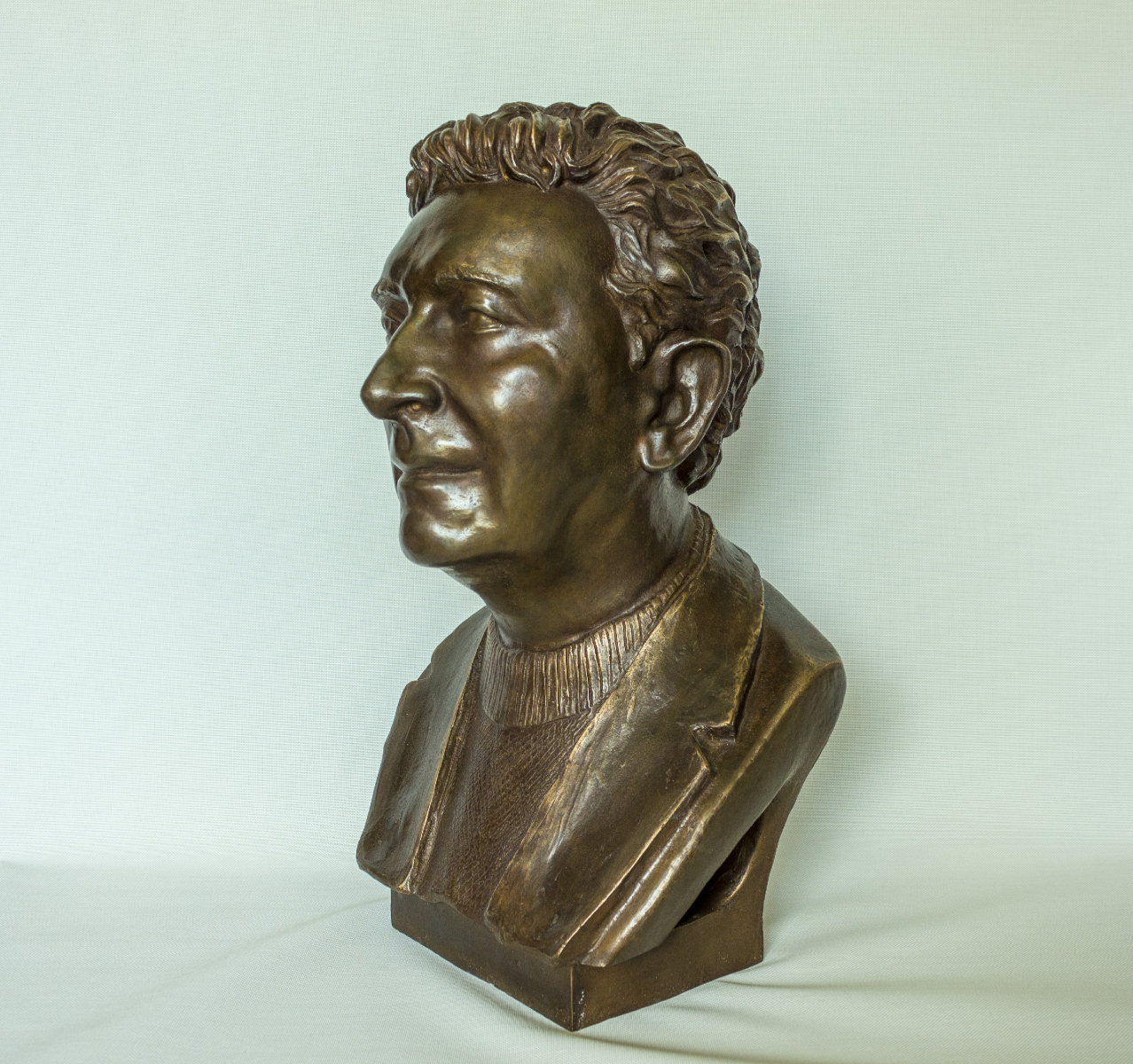Busto Bronce 2022