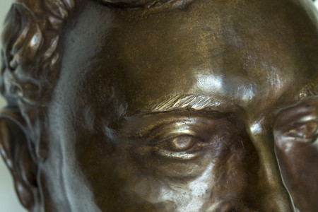 Busto Bronce 2022